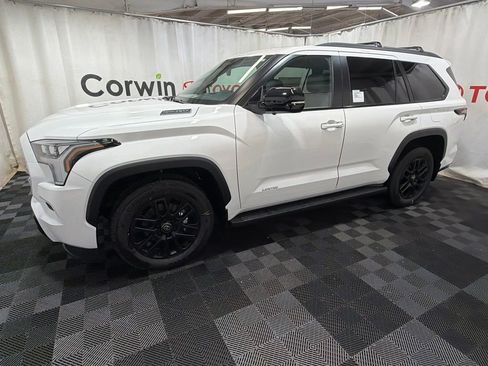 Used 2026 Toyota Sequoia 4WD image 7