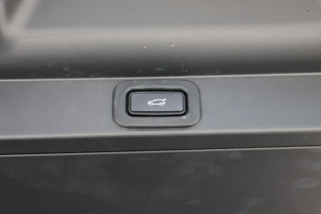 Certified 2023 Land Rover Range Rover SE AWD/4WD image 24