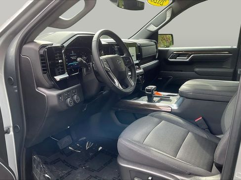 Used 2026 Chevrolet Silverado 1500 RST AWD/4WD image 30