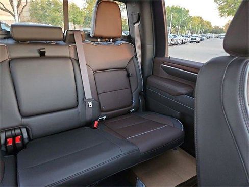 New 2026 GMC Sierra 2500 Denali w/ Denali Reserve Package image 6