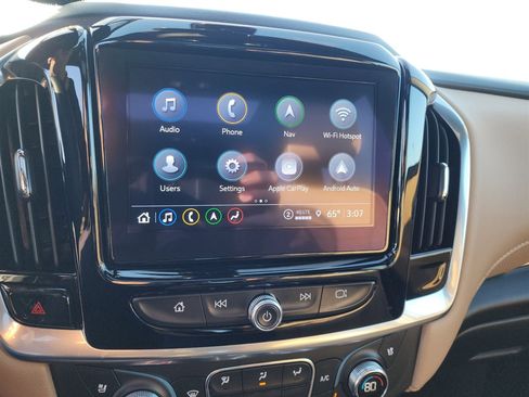 Used 2023 Chevrolet Traverse Premier image 14