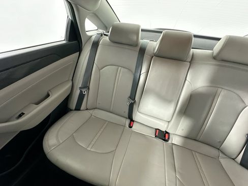 Used 2019 Hyundai Sonata Limited FWD image 10