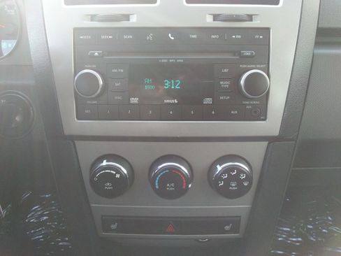 Used 2010 Dodge Avenger R/T image 17