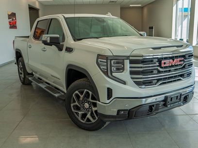 New 2025 GMC Sierra 1500 SLT w/ SLT Premium Plus Package
