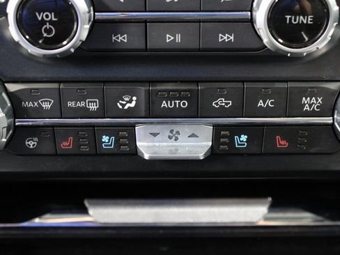 Used 2023 Ford F250 Lariat w/ Lariat Ultimate Package image 68