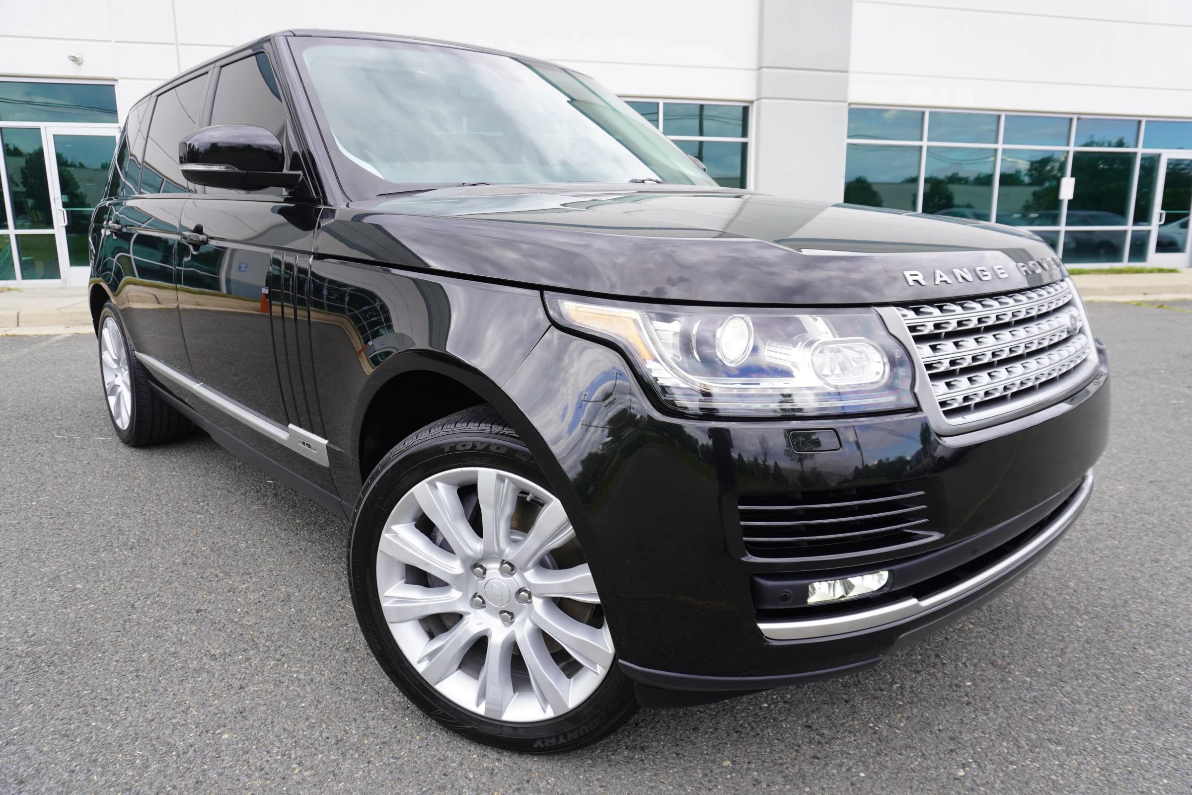 Used 2015 Land Rover Range Rover Long Wheelbase Supercharged AWD/4WD image 1