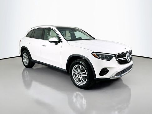 Used 2023 Mercedes-Benz GLC 300 4MATIC image 7