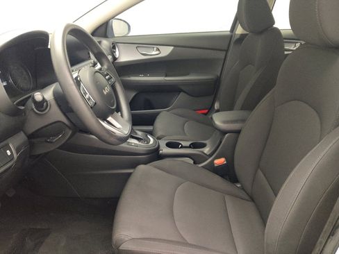 Used 2023 Kia Forte LXS FWD image 17