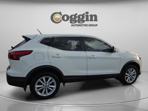 Used 2019 Nissan Rogue Sport S w/ Appearance Package image 5