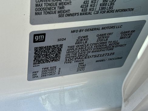 Used 2025 Chevrolet Silverado 1500 LT image 29