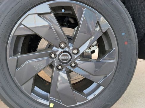 New 2026 Nissan Rogue SV FWD image 6