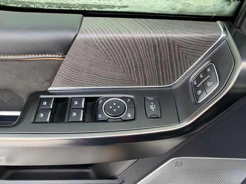 Used 2024 Ford F250 Platinum w/ Tremor Off-Road Package image 18