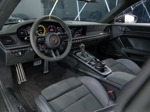 Used 2025 Porsche 911 GT3 RS image 39