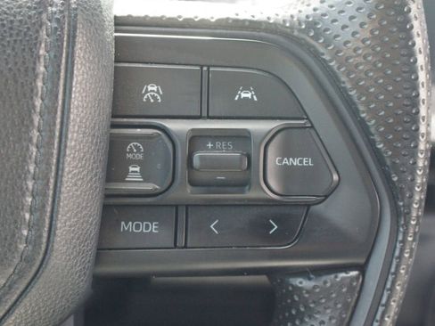 Used 2024 Toyota Tacoma SR5 AWD/4WD image 10