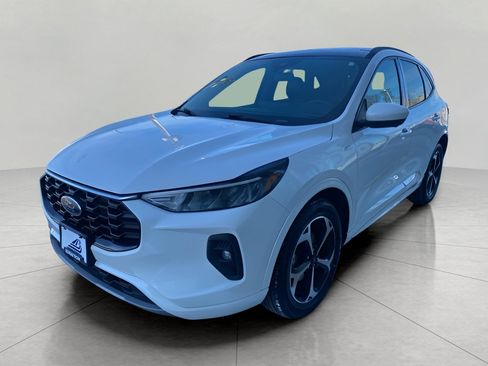 Used 2023 Ford Escape ST-Line Select w/ Tech Pack #2 image 3