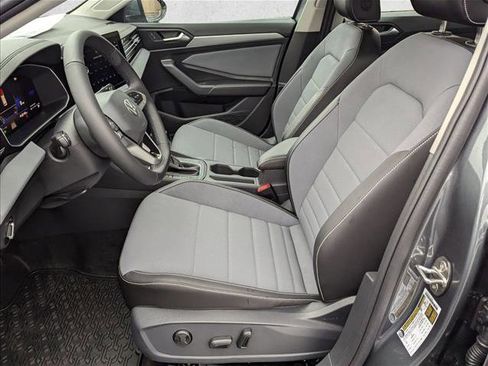 New 2026 Volkswagen Jetta SE image 4