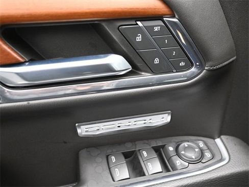 Used 2023 GMC Sierra 1500 Denali w/ Technology Package image 7