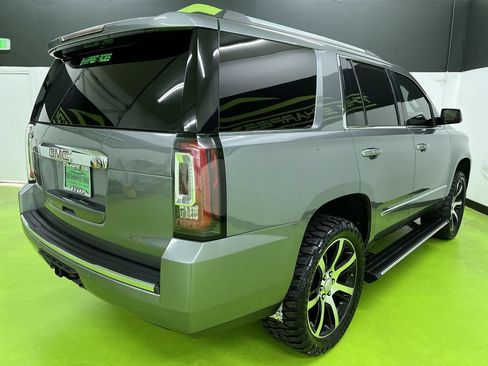 Used 2018 GMC Yukon Denali w/ Open Road Package AWD/4WD image 10