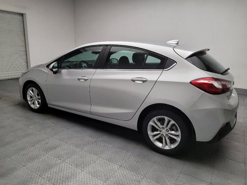 Used 2019 Chevrolet Cruze LT FWD image 3