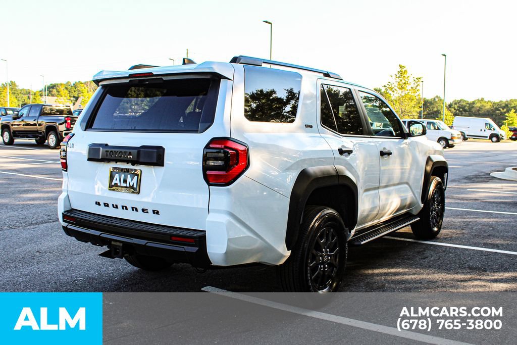 Used 2025 Toyota 4Runner SR5 AWD/4WD image 5
