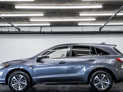 Used 2018 Acura RDX AWD w/ Advance Package image 2