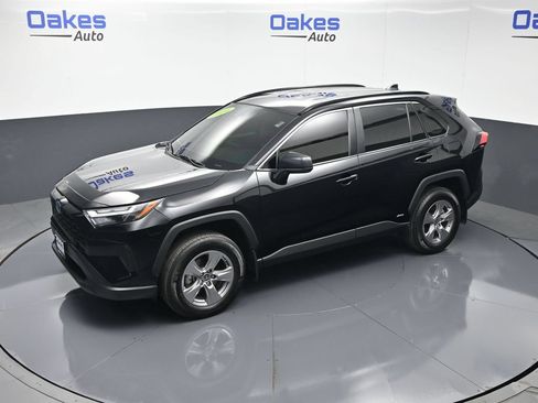 Used 2024 Toyota RAV4 LE AWD/4WD image 48