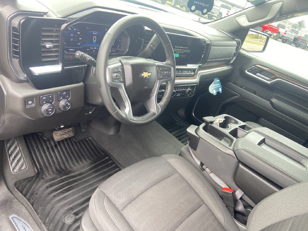 Certified 2024 Chevrolet Silverado 1500 LT w/ Z71 Off-Road Package AWD/4WD image 10