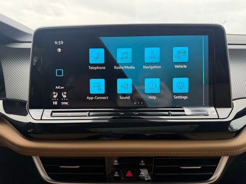 New 2026 Volkswagen Atlas Cross Sport SEL AWD/4WD image 16