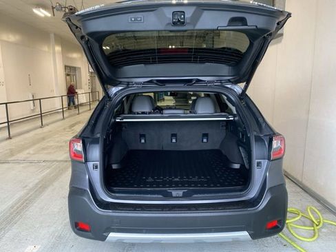 Certified 2025 Subaru Outback Limited image 7