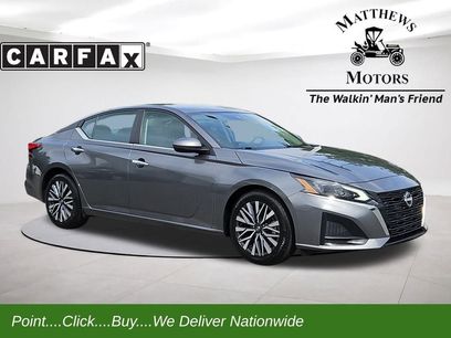 Used 2023 Nissan Altima 2.5 SV