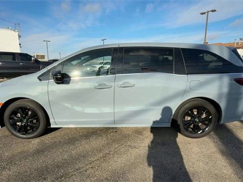 Used 2023 Honda Odyssey Sport image 5