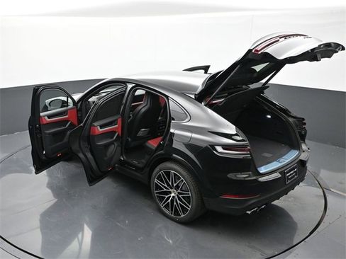 New 2026 Porsche Cayenne E-Hybrid Coupe image 27