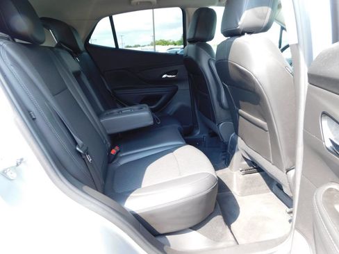 Used 2022 Buick Encore Preferred w/ Safety Package AWD/4WD image 20