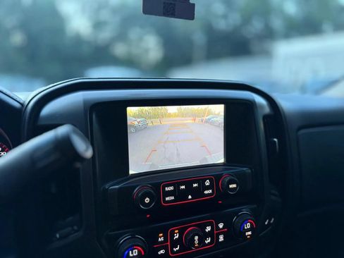 Used 2015 GMC Sierra 2500 SLE w/ All-Terrain HD Package AWD/4WD image 19