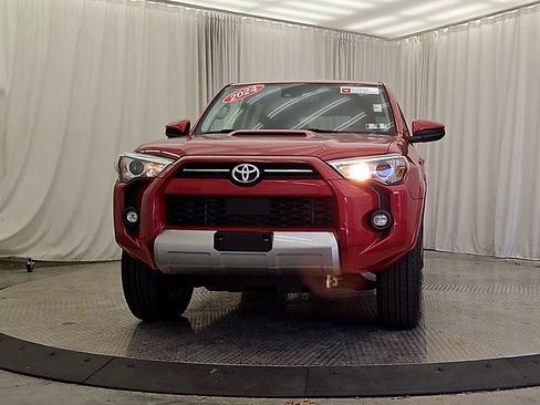 Certified 2024 Toyota 4Runner TRD Off-Road AWD/4WD image 4