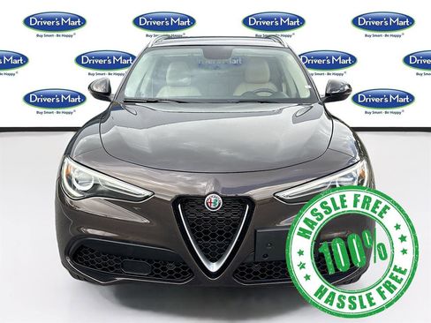 Used 2019 Alfa Romeo Stelvio Ti Lusso w/ Quick Order Package 22X Lusso AWD/4WD image 2