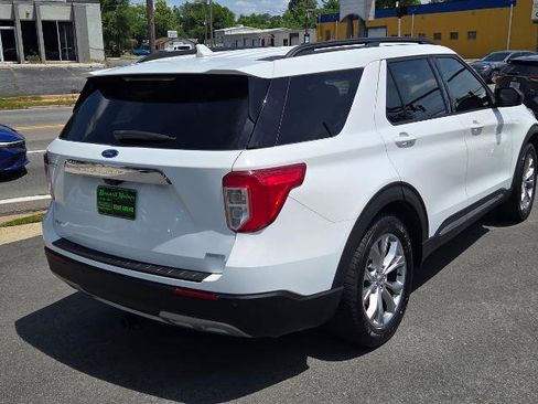 Used 2020 Ford Explorer XLT w/ Equipment Group 202A RWD image 3