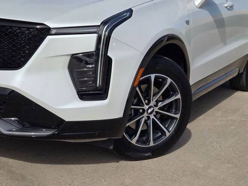 Certified 2025 Cadillac XT4 Sport w/ Cold Weather Package image 7