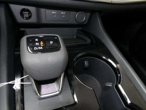 New 2025 Nissan Rogue SV image 21