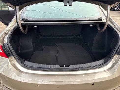 Used 2024 Chevrolet Malibu LT image 22