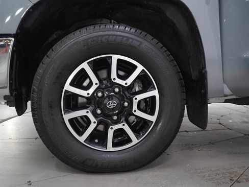 Used 2021 Toyota Tundra SR5 w/ TRD Off-Road Package AWD/4WD image 30