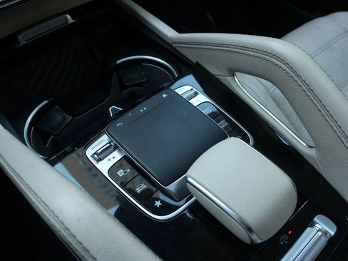 Used 2020 Mercedes-Benz GLE 350 4MATIC image 38