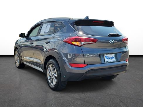 Used 2017 Hyundai Tucson SE Plus FWD image 3