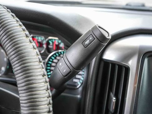 Used 2018 Chevrolet Silverado 1500 LT w/ All Star Edition image 19