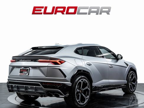 Used 2019 Lamborghini Urus image 5