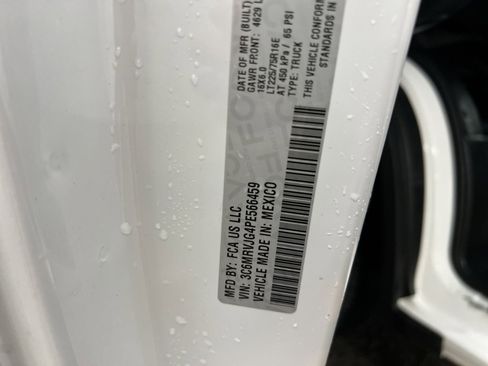 Used 2023 RAM ProMaster 3500 w/ Driver Convenience Group image 29