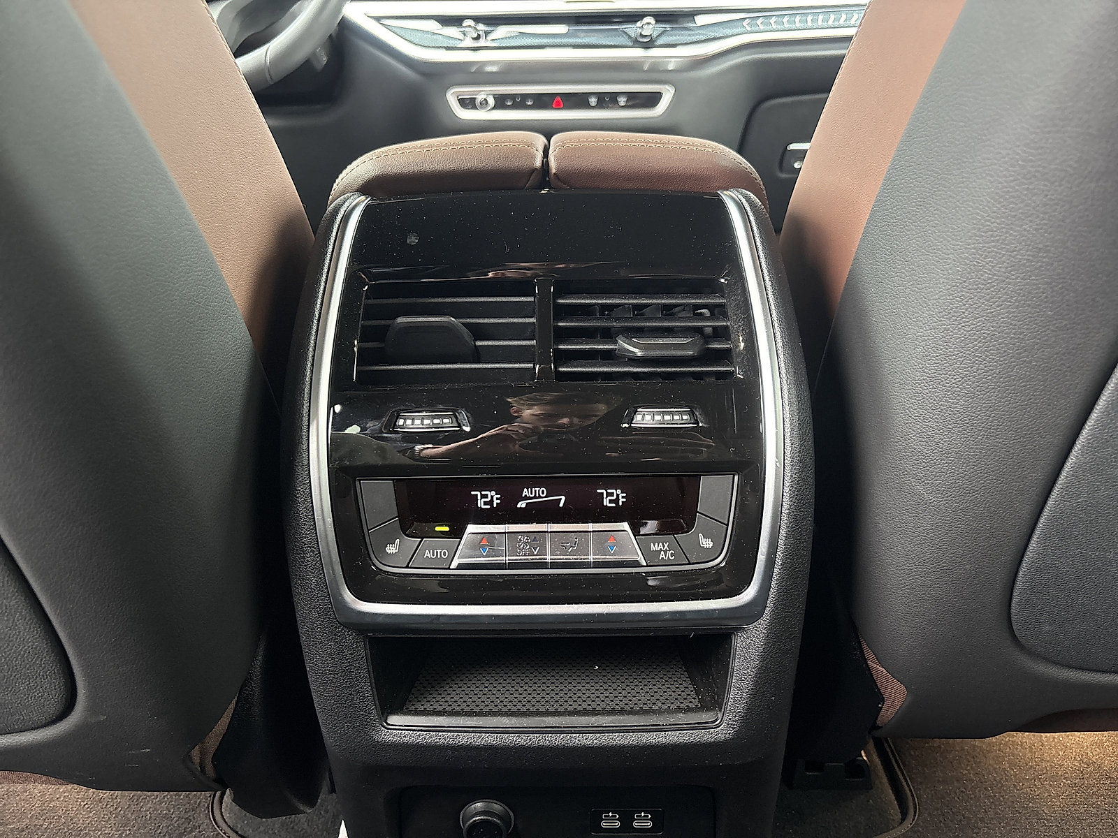 Used 2026 BMW X7 xDrive40i w/ M Sport Package AWD/4WD image 49