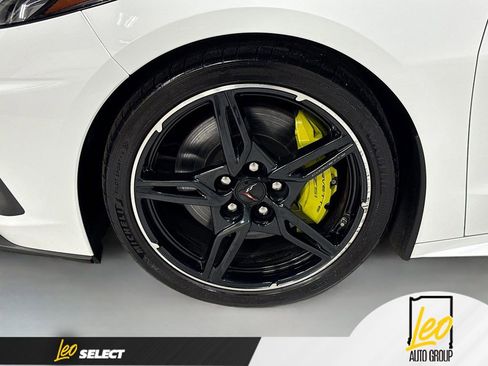 Used 2023 Chevrolet Corvette Stingray Premium Conv w/ Z51 Performance Package RWD image 28