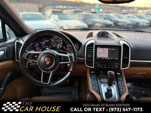 Used 2017 Porsche Cayenne S image 26