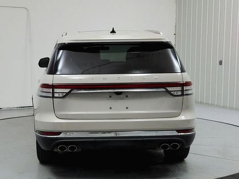 Used 2022 Lincoln Aviator Reserve w/ Equipment Group 201A image 6
